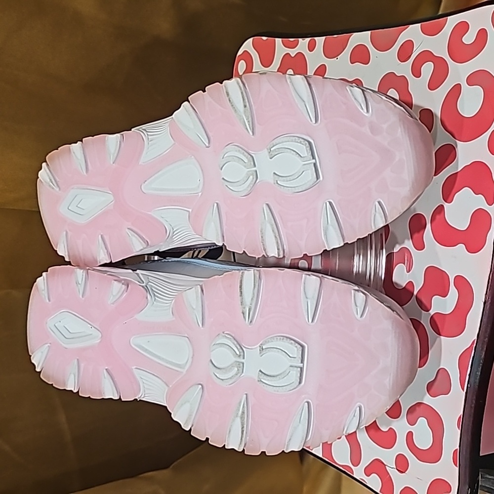 A New with tags girls AVIA ATHLETICS Shoes pink purple glitter slip on size 6 - Picture 9 of 9